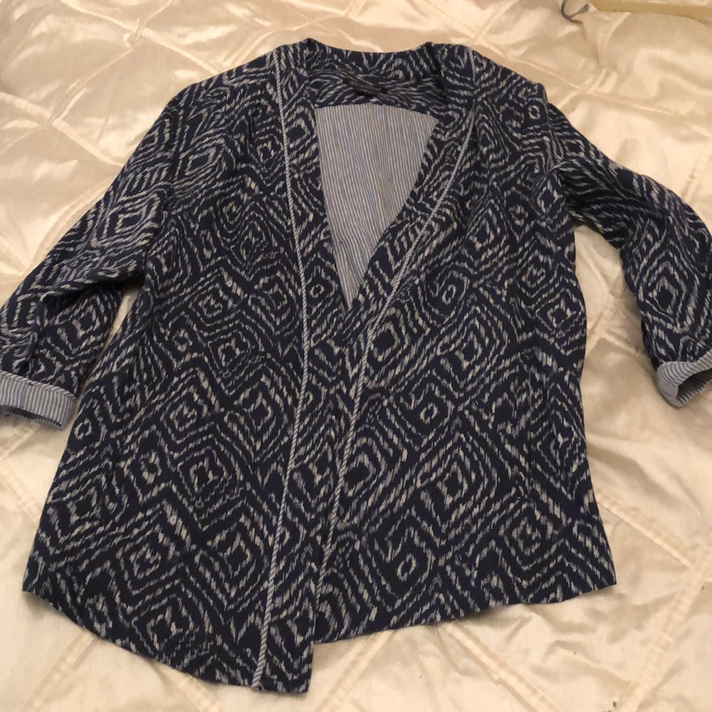 Like new navy relaxed blazer